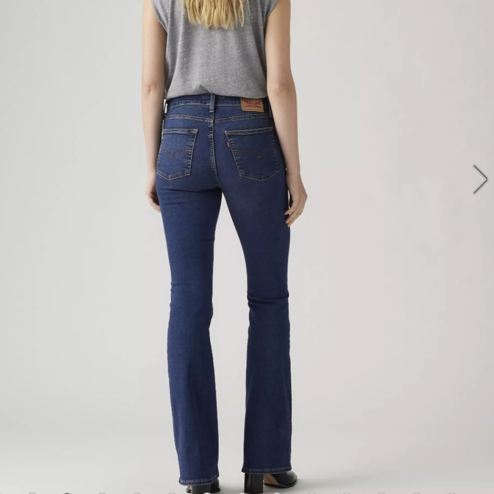 Levi's 726 Jeans Women's flare Leg high rise size 28x32. New. - Picture 2 of 14
